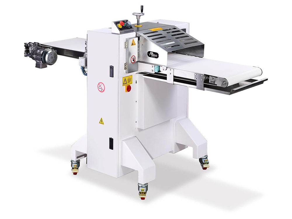 ABS 08 - Machine à découper les gâteaux horizontalement